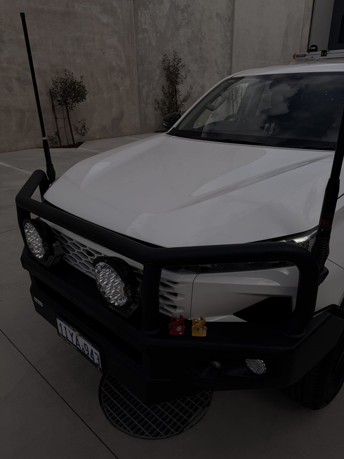 Driving lights and isolator switches on a Hilux bullbar